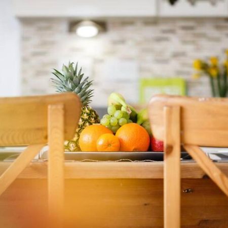 Contemporary Trumpington Apartment With Self Check-In ,Free On-Site Parking, Terrace, Super Fast Wifi & 5 Mins Drive To Papworth & Addenbrookes Hospitals เคมบริดจ์ ภายนอก รูปภาพ
